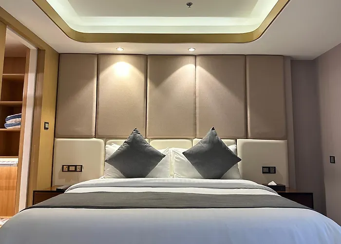 One Euphoria Luxe Hotel